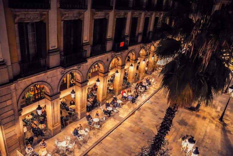 Restaurantes na Plaça Reial