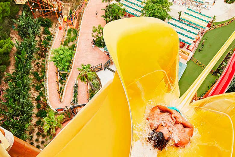 Excursi n A PortAventura Caribe Aquatic Park Desde Barcelona Civitatis
