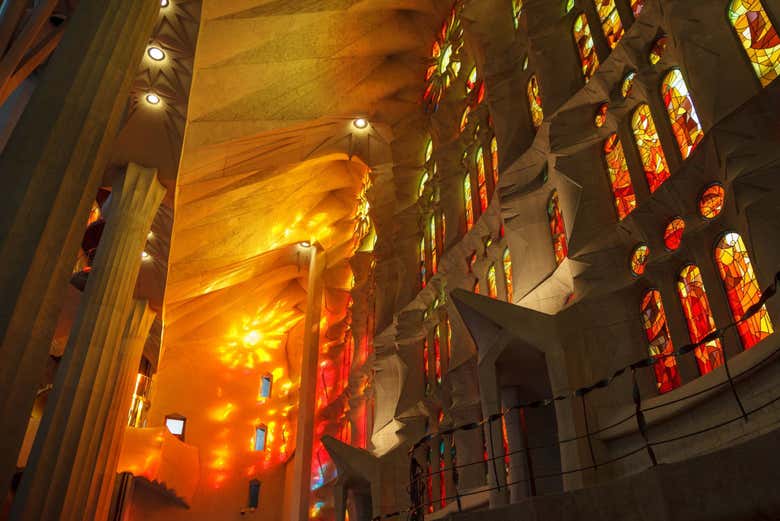 Una de las naves laterales