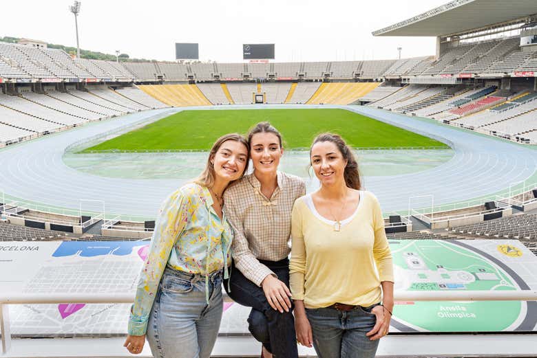 Visitando lo stadio di Montjuïc
