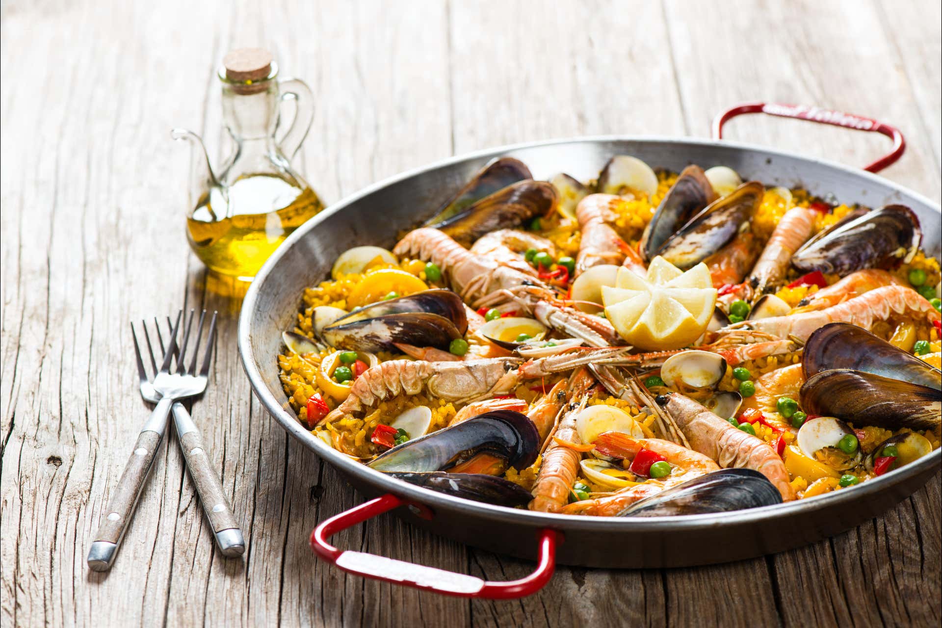 Paella in Barcelona with a chef