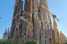 Visita da Sagrada Família com guia em português sem filas