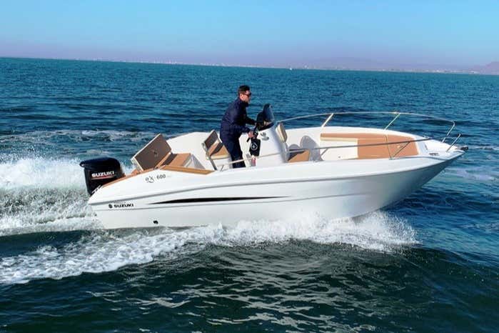 Alquiler de barco sin licencia en Benalmádena