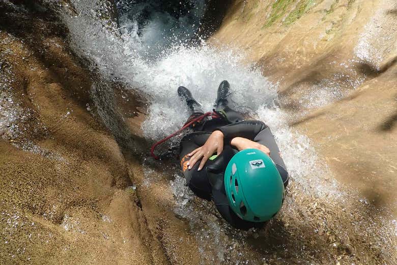 Canyoning dans la vallée de Tena