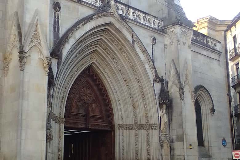 Detalles de la fachada de la Catedral