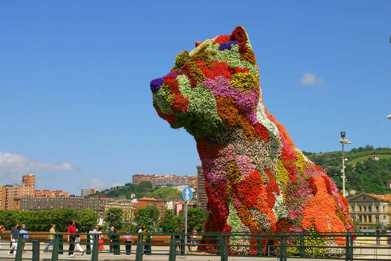 A colorful welcome to one of the world's best museums