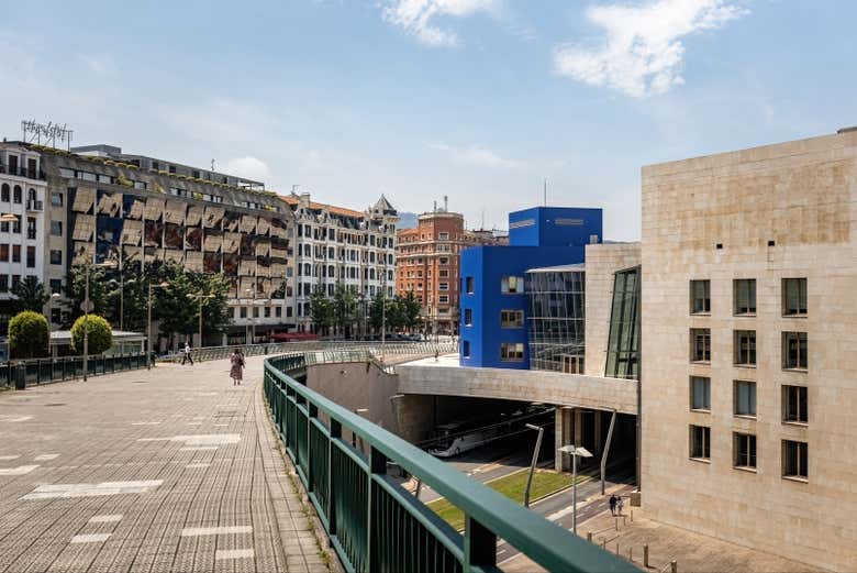 Walk through the modern Abandoibarra district