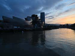 Guggenheim de noche