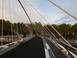 Paseo Puente Calatrava