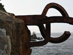 Esculturas del Peine del Viento