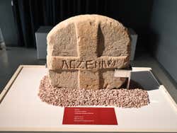 Piedra funeraria del Museo Arqueológico