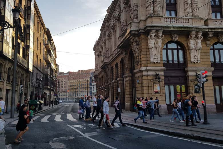 Paseo del Arenal y Teatro Arriaga