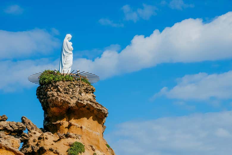 La Virgen de la Roca en Biarritz