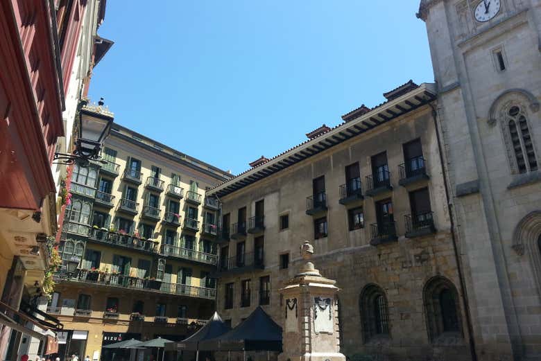 Plazuela de Santiago y Catedral
