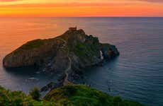 Mirador de Gaztelugatxe y Puente de Vizcaya + Cata de txakoli