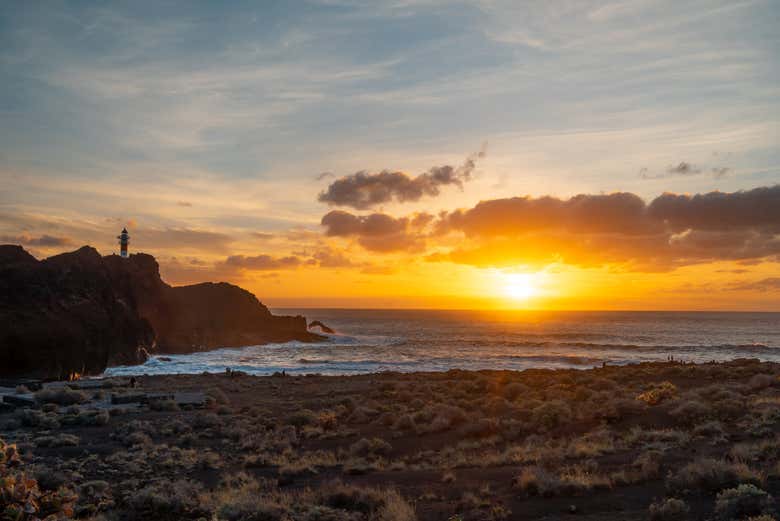 Disfrutando de uno de los atardeceres más bonitos de Tenerife