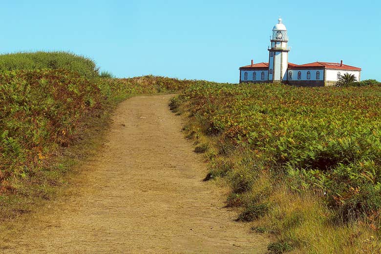 Faro en la isla de Ons