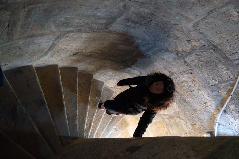 Salendo le scale del faro