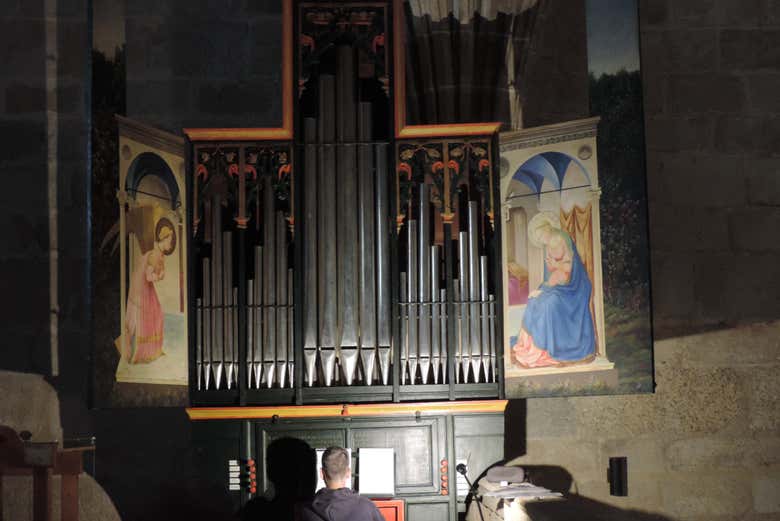 Organo de los mas antiguos de Europa