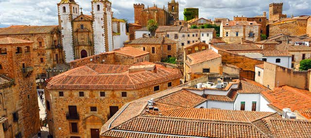 Tour de Cáceres al completo con entradas