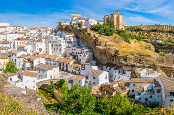 Excursión a Setenil de las Bodegas y Olvera