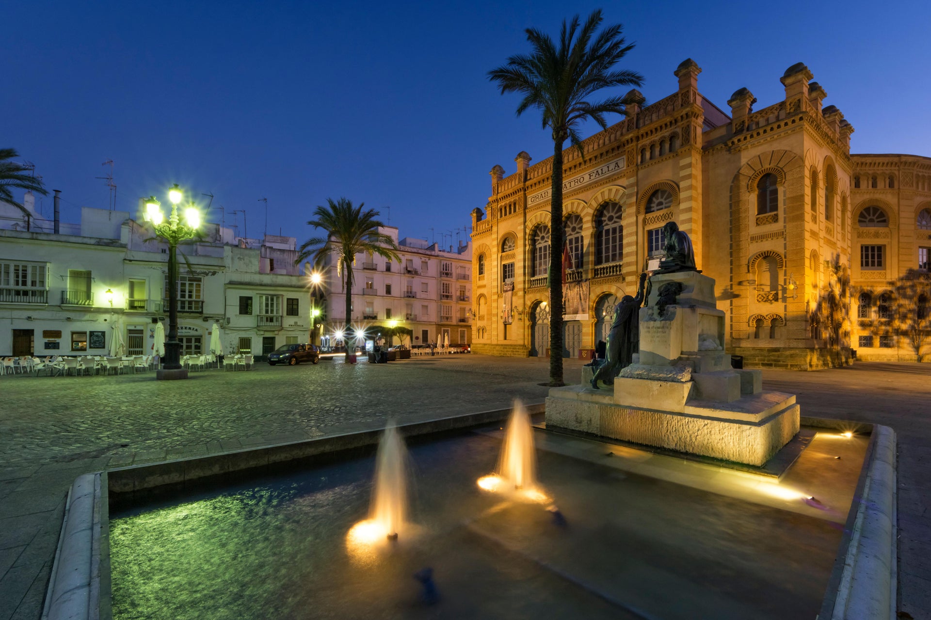 Free tour noturno por Cádiz