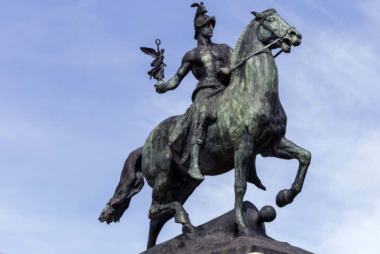 Escultura equestre em Cádiz