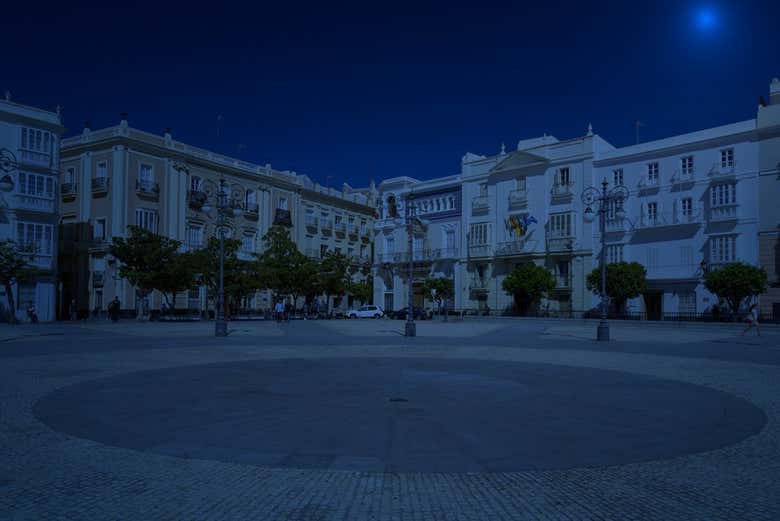 Praça de San Antonio ao cair da noite