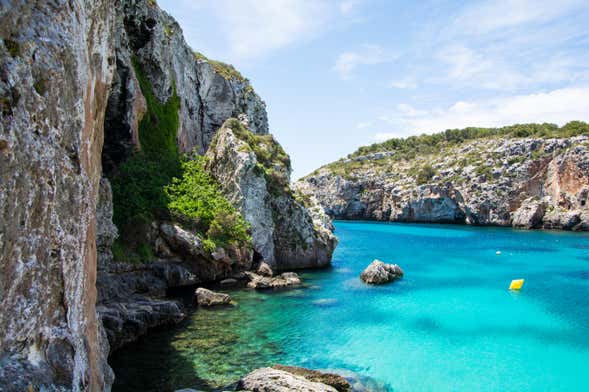Paddle surf en Cales Coves desde Cala en Porter