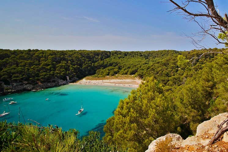 Cores intensas do litoral de Menorca 