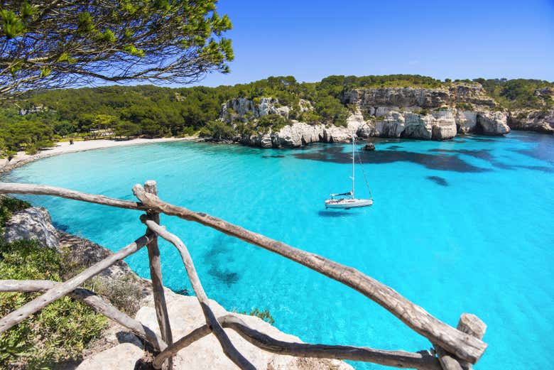 Cala Macarella, no sul de Menorca