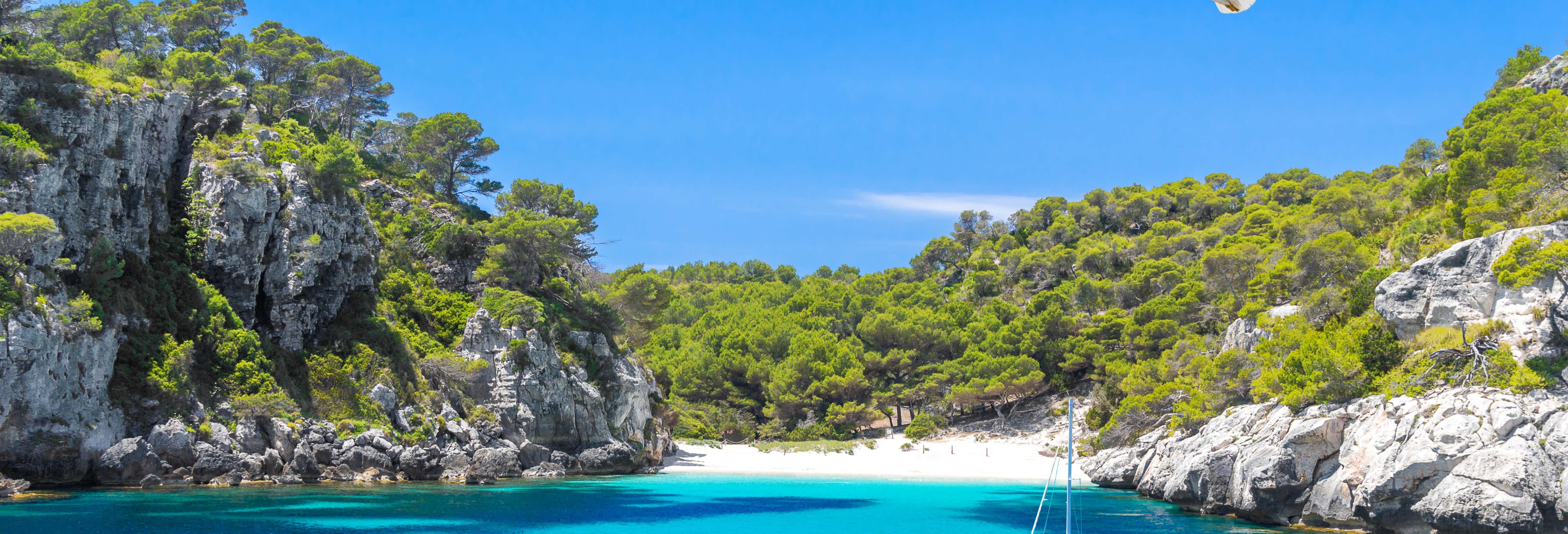 Paseos en barco en Cala Galdana