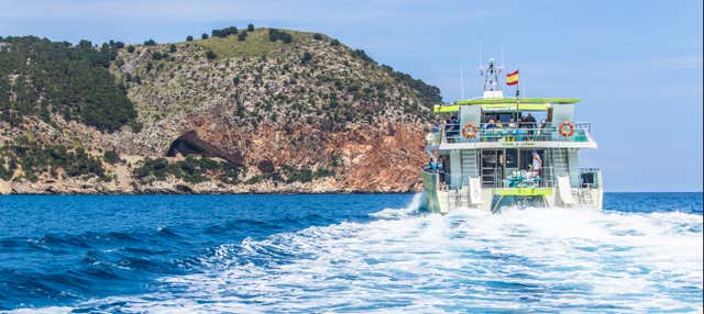 Paseo en catamarán por la costa este de Mallorca