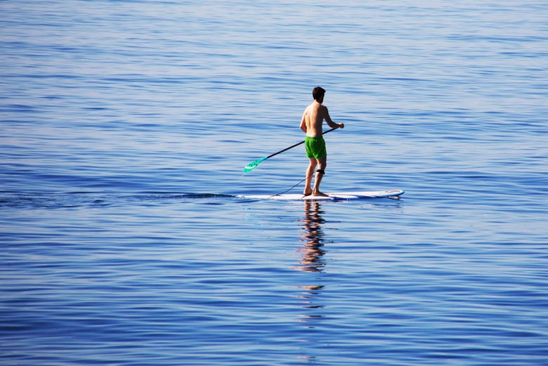 Paddle surf nas águas de Mallorca