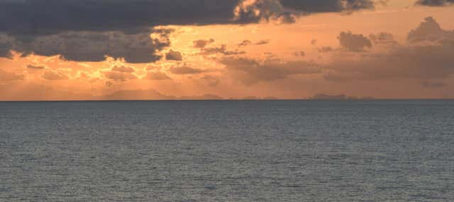 Tour de caiaque por Cala Torret ao entardecer