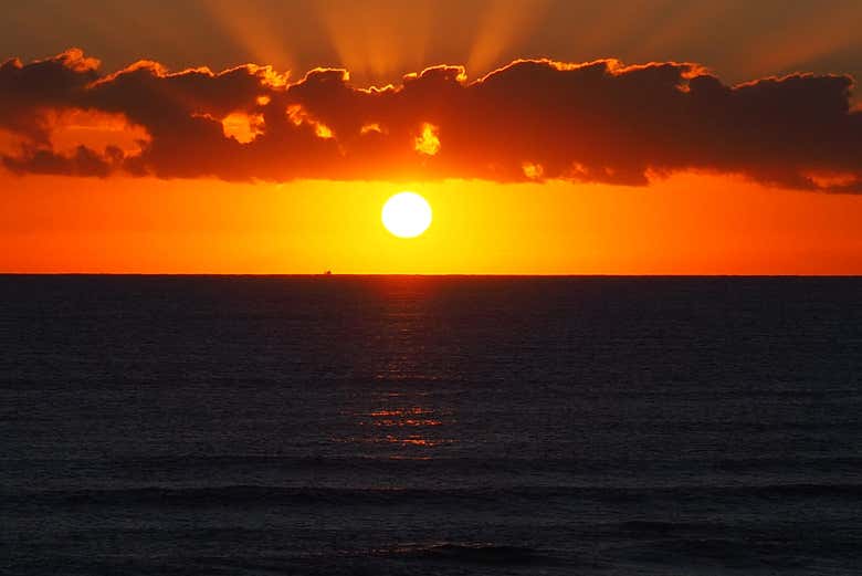 Coucher du soleil de la Méditerranée