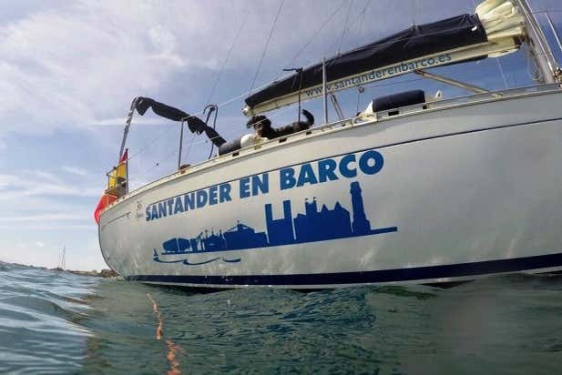Navegando en velero por la bahía de Santander