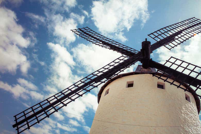 Detalles de uno de los molinos de viento