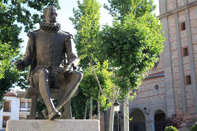 Estatua de Cervantes