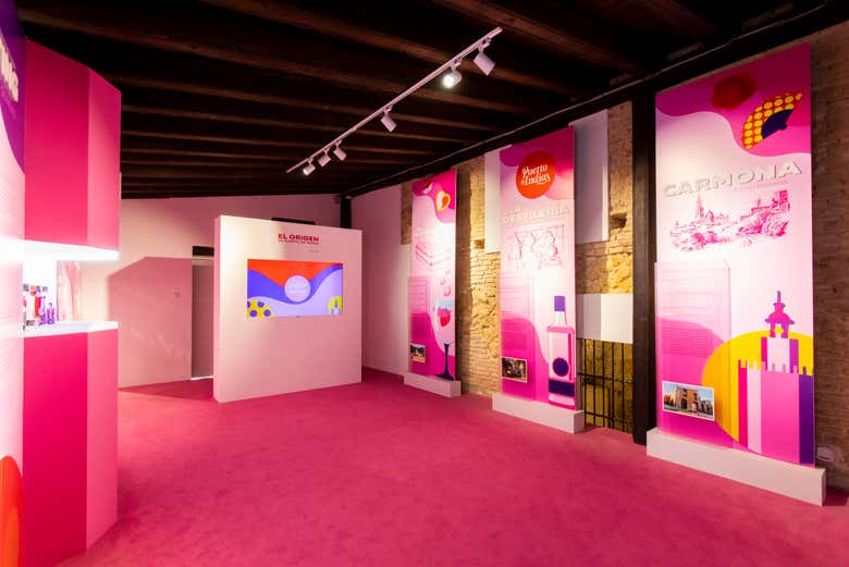 Uma das salas de exposição da destilaria Puerto de Indias