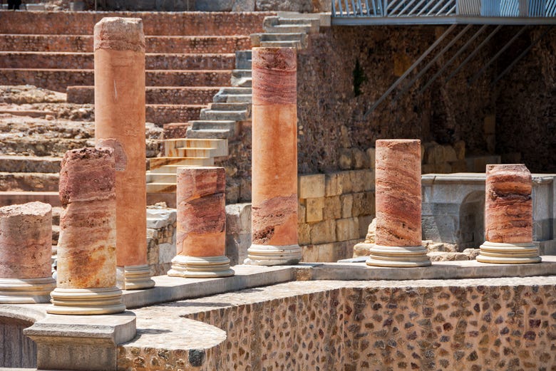 Columnas del Teatro Romano