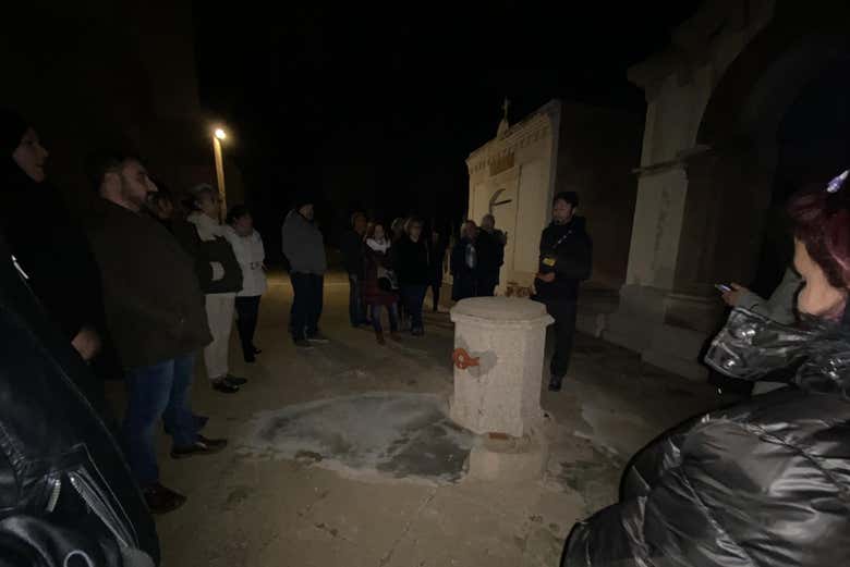 Découvrez l'histoire cachée du cimetière