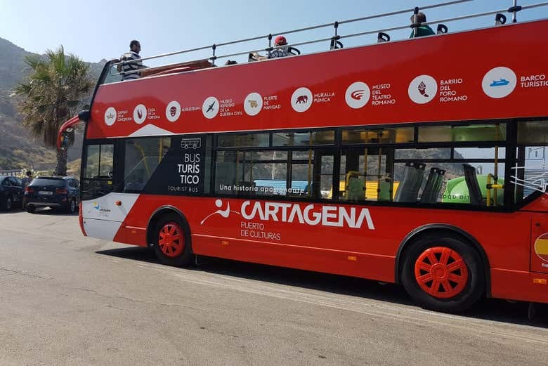 Disfrutando del tour panorámico por Cartagena