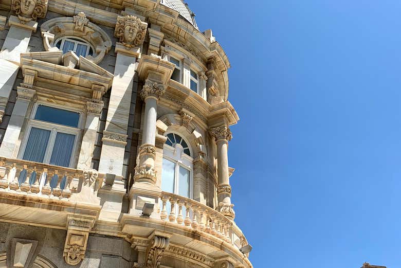 Detalhes da arquitetura modernista de Cartagena