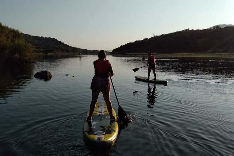 Tour de paddle surf pelo dique de Plasencia