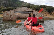 Tour en kayak por el embalse de Plasencia