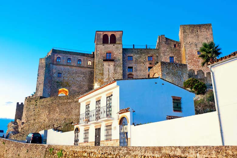 Contemplando el castillo de Castellar
