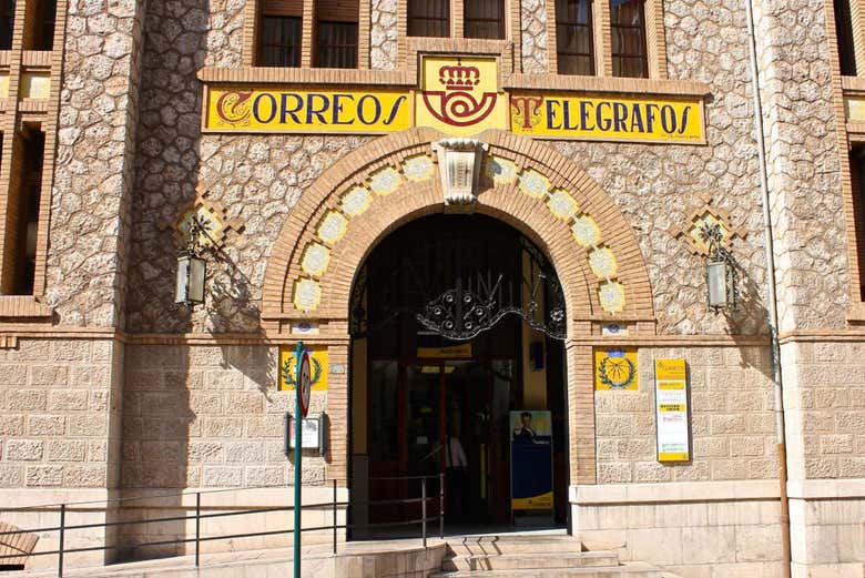 Entrada dos Correios de Castelló
