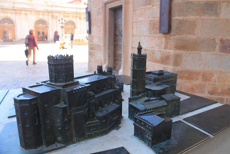 Maquette en bronze de la co-cathédrale de Castellón