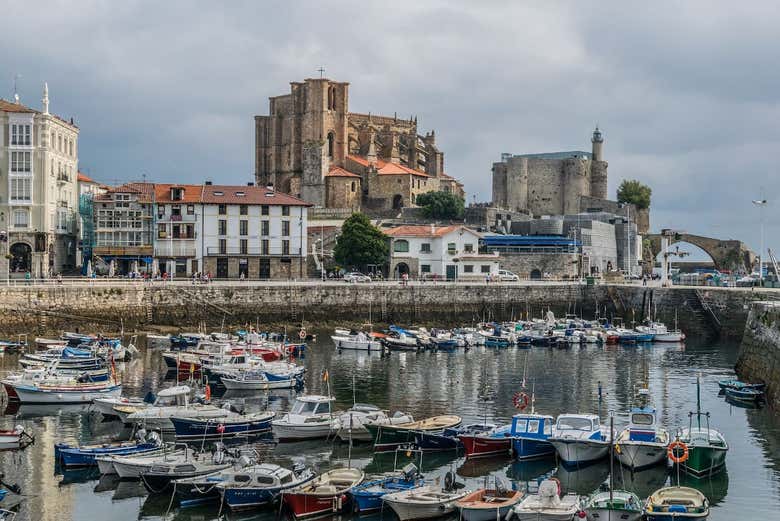 Panorámica del Puerto de Castro Urdiales